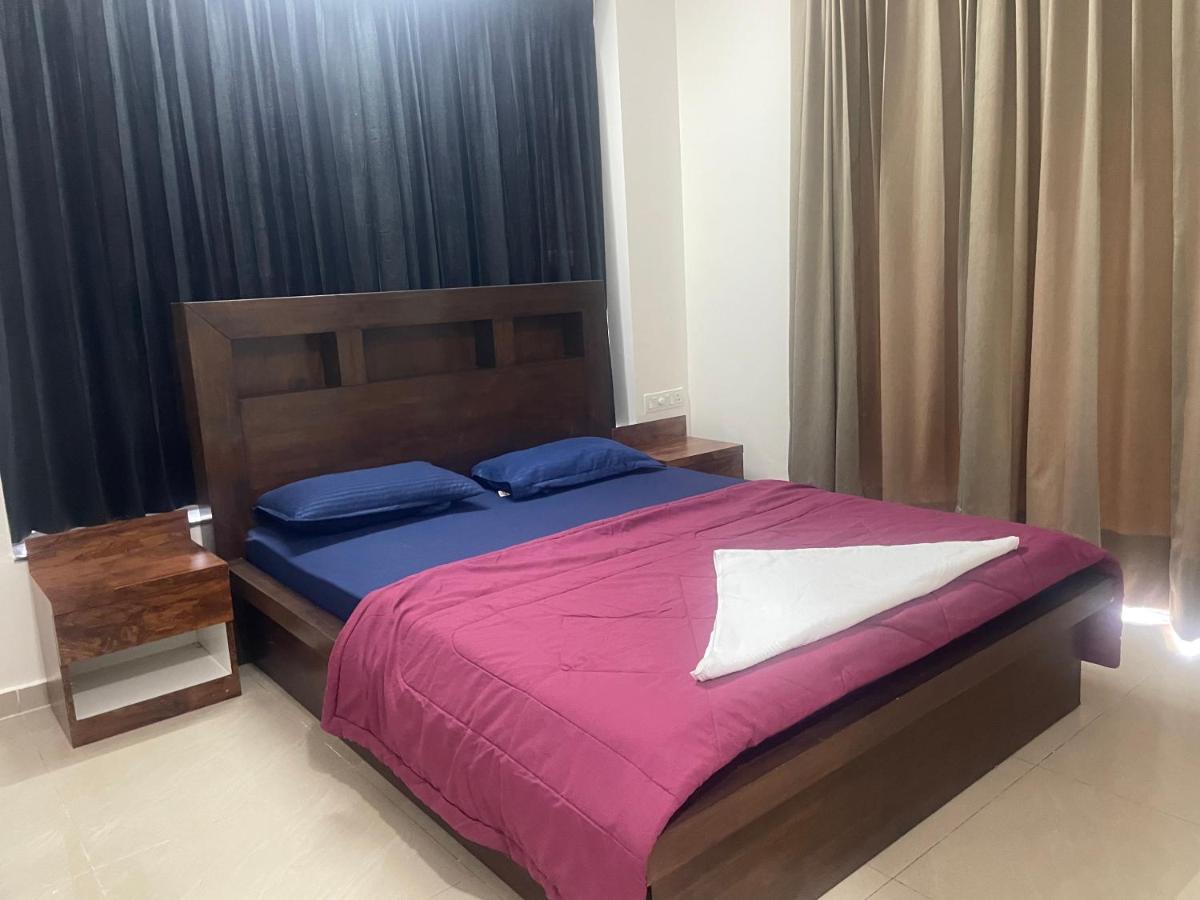 Hotel Royal Nest Premium à Pune Extérieur photo