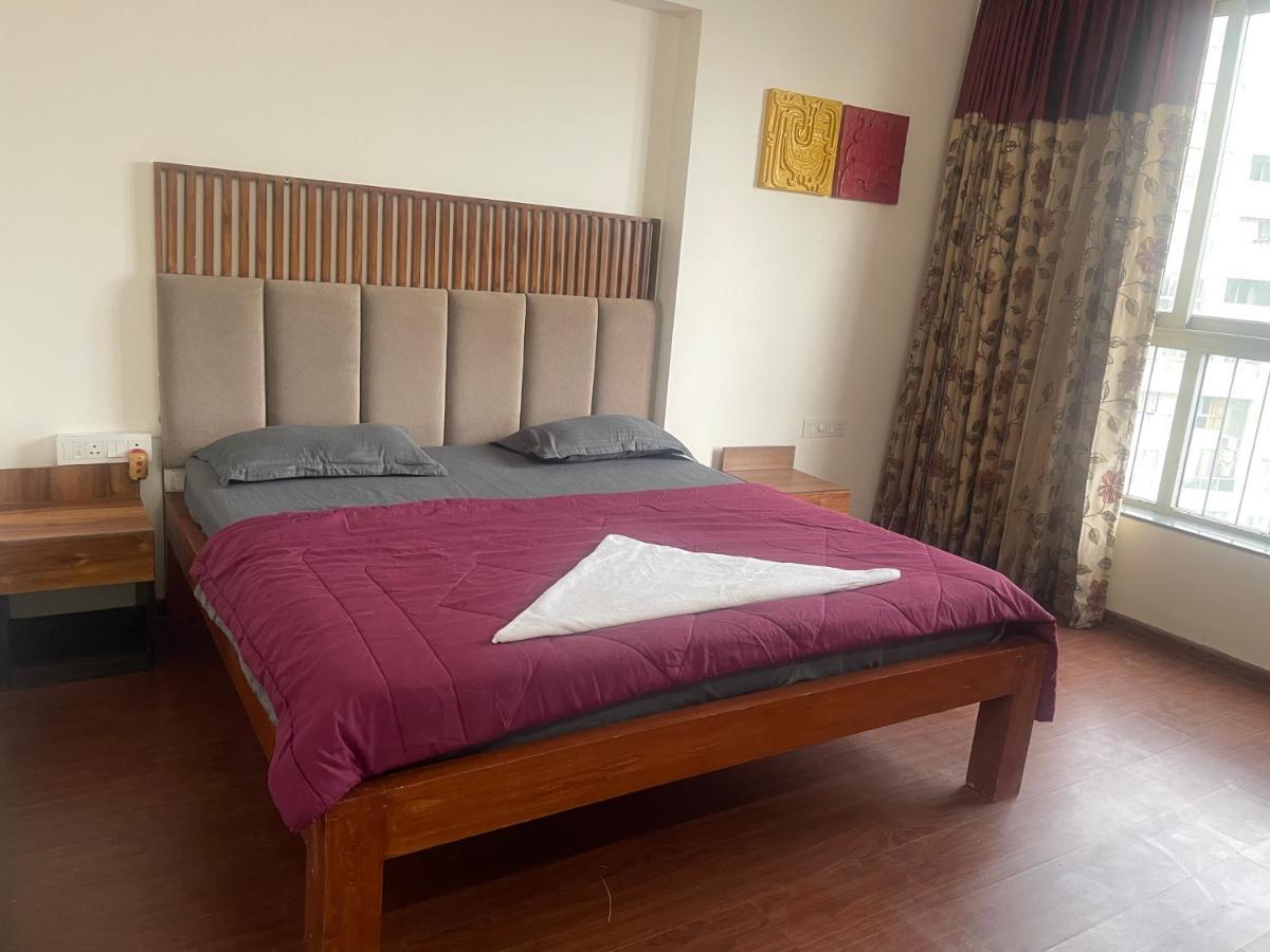 Hotel Royal Nest Premium à Pune Extérieur photo