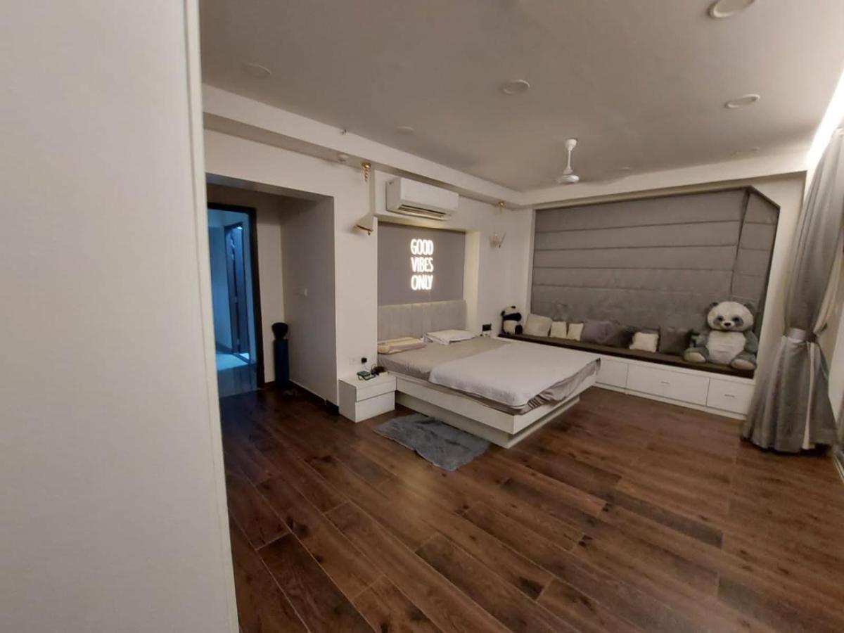 Hotel Royal Nest Premium à Pune Extérieur photo