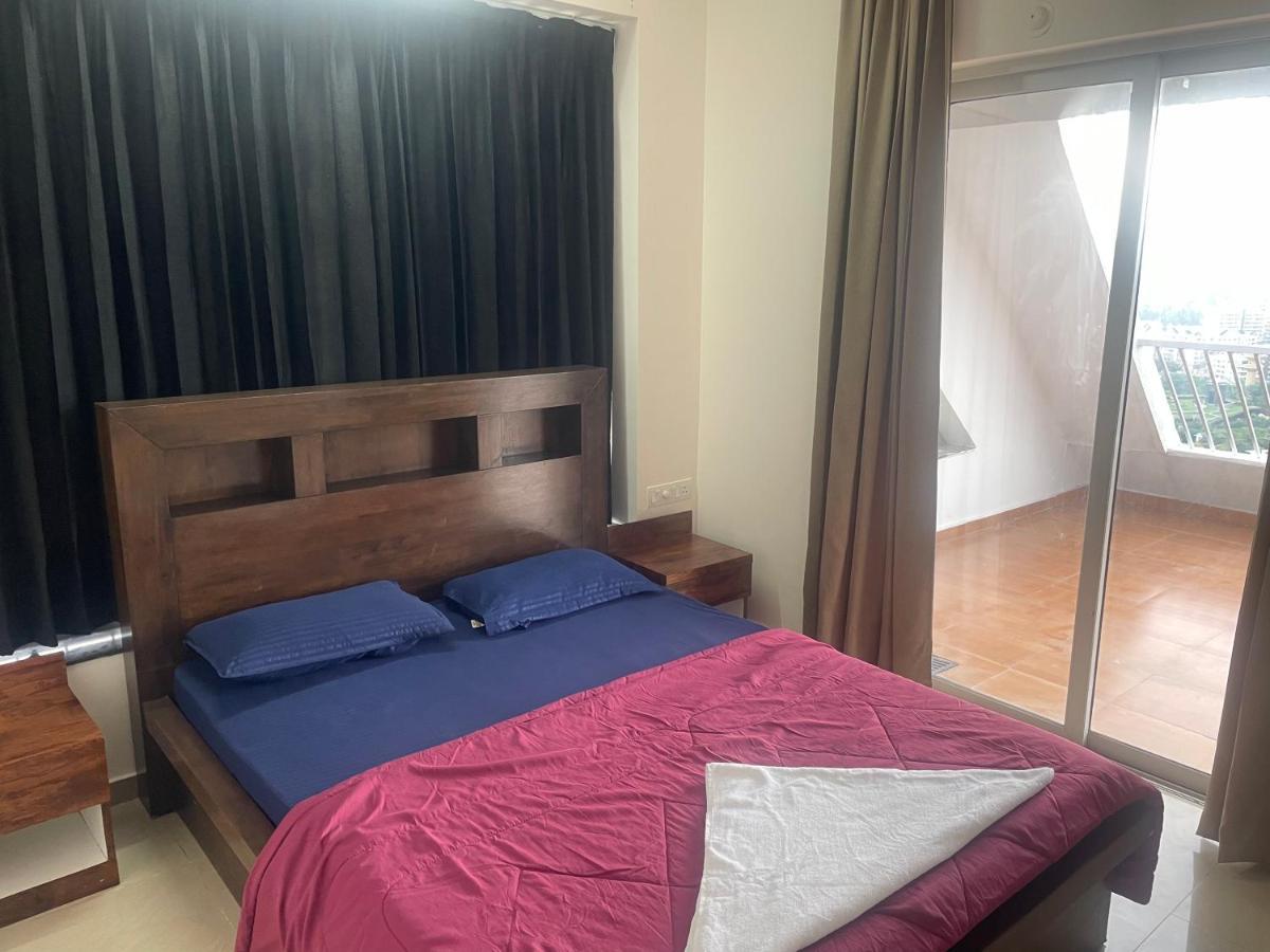 Hotel Royal Nest Premium à Pune Extérieur photo